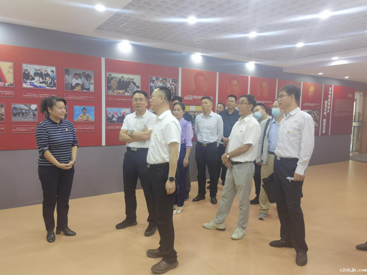 必威app手机下载版“开门纳谏”邀请政协委员 及相关部门现场督导建议提案办理工作(图2)